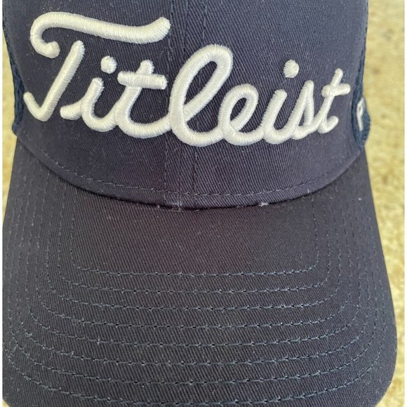 New Era Titleist Pro V1 FJ Golf Hat Fitted M-L - Picture 7 of 10